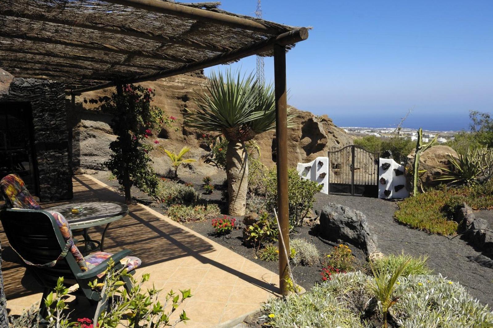 Castillo Lanzarote Bailey - Luxury - Pet Friendly With Heated Pool *