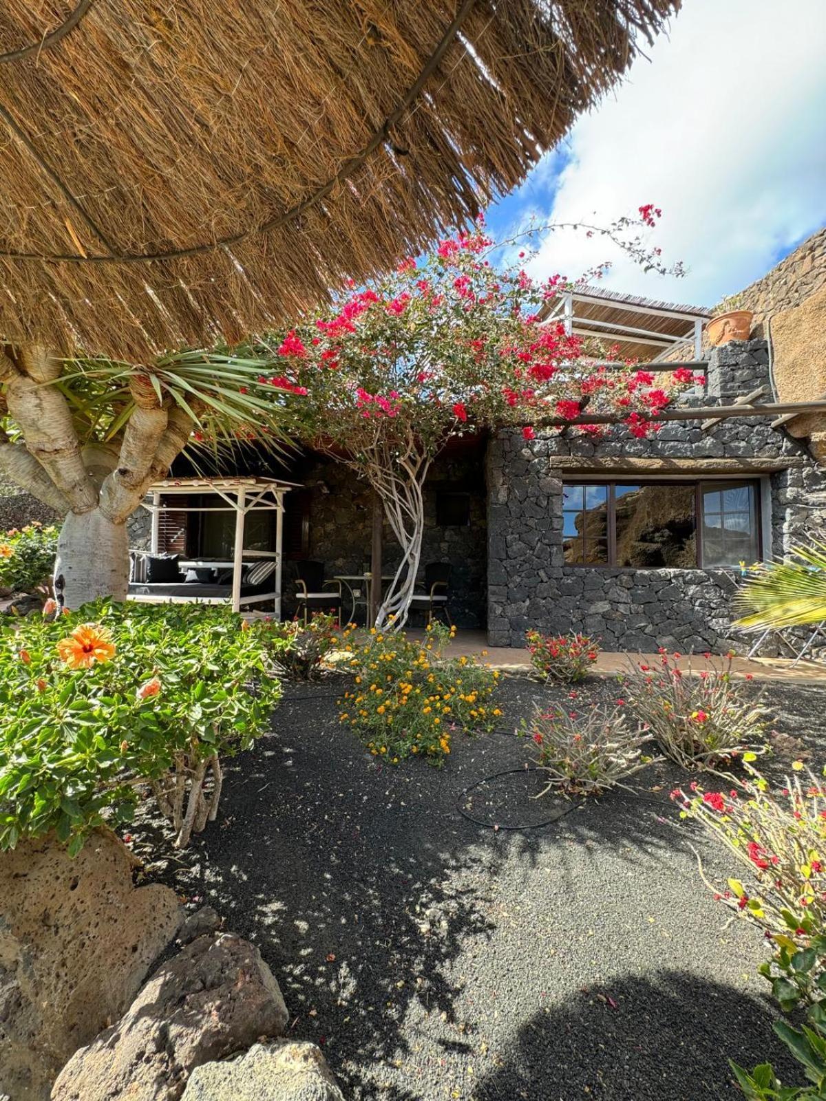 Castillo Lanzarote Bailey - Luxury - Pet Friendly With Heated Pool La Asomada (Lanzarote)