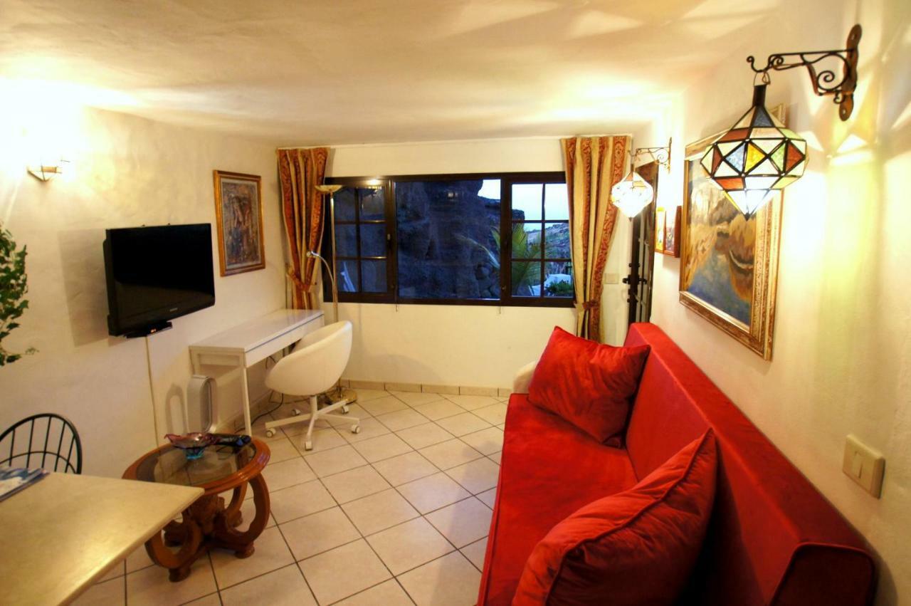 Holiday home Castillo Lanzarote Bailey - Luxury - Pet Friendly With Heated Pool *