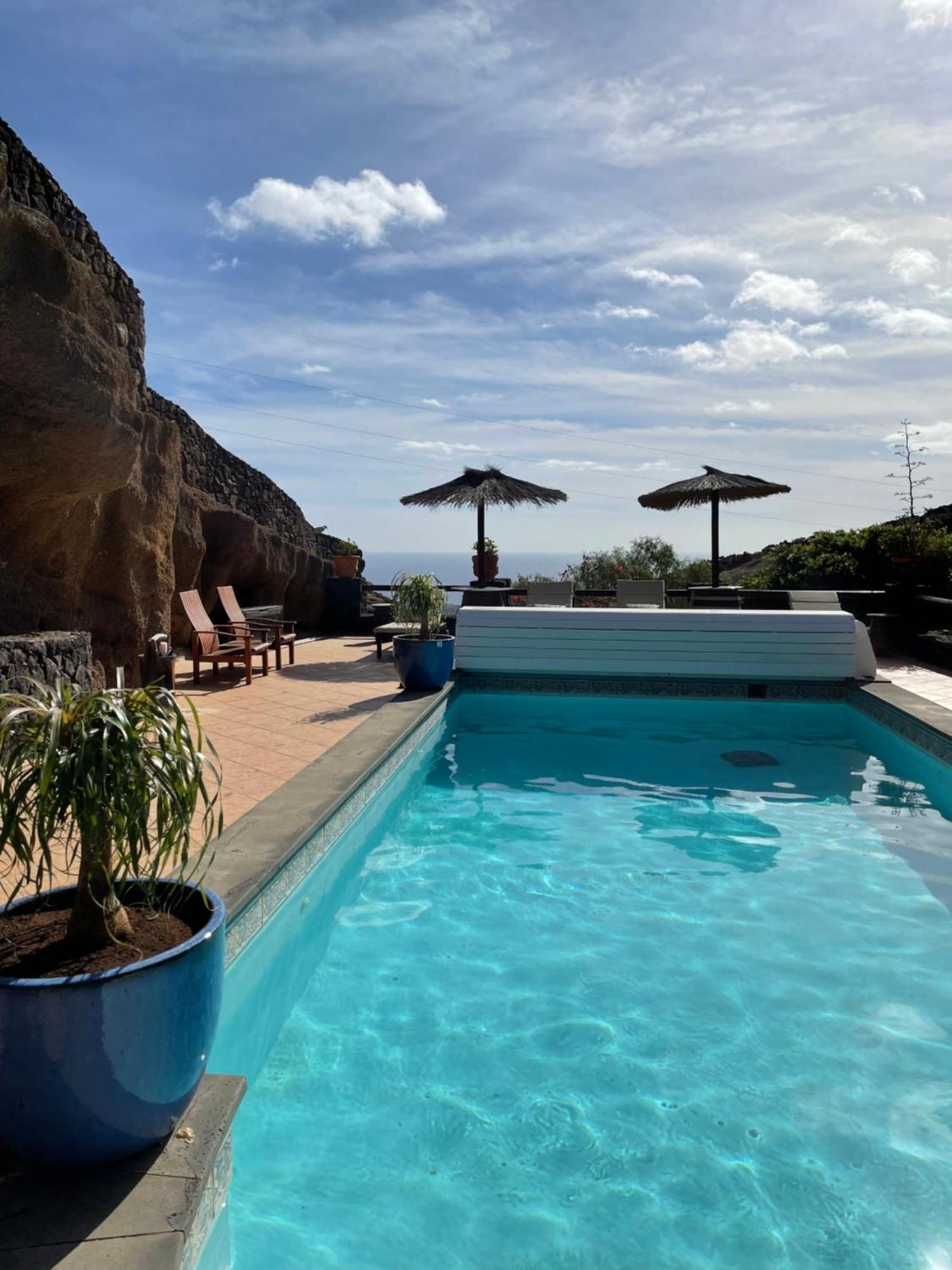 Castillo Lanzarote Bailey - Luxury - Pet Friendly With Heated Pool *