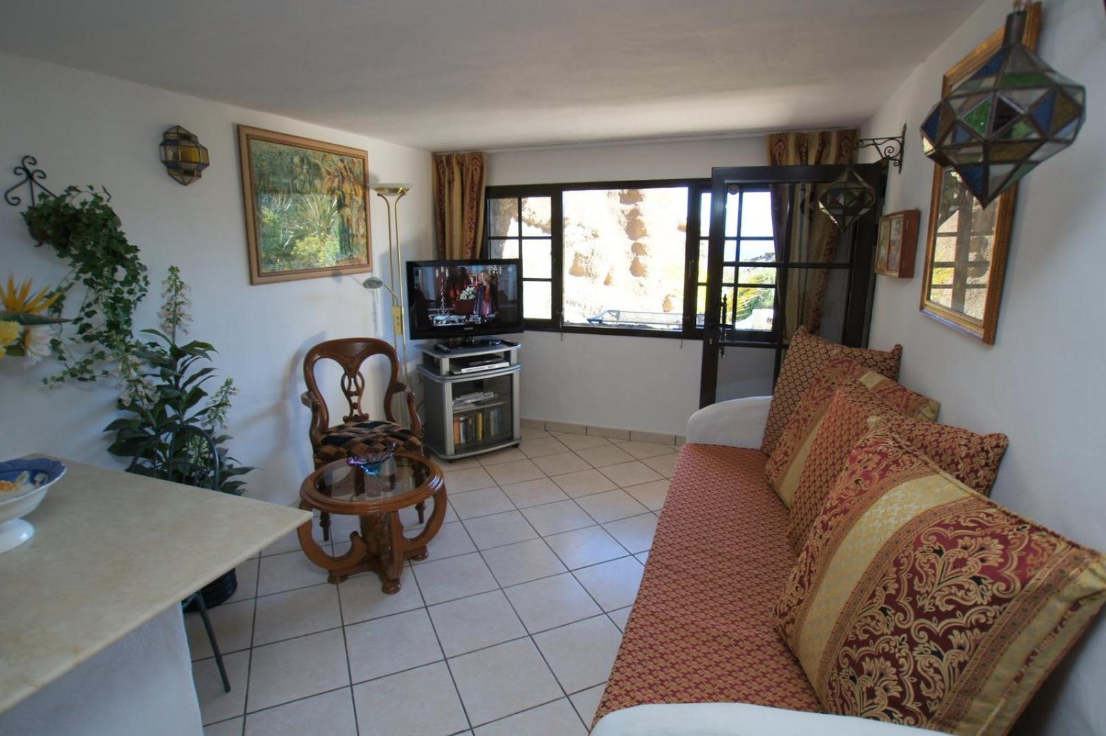 Castillo Lanzarote Bailey - Luxury - Pet Friendly With Heated Pool
