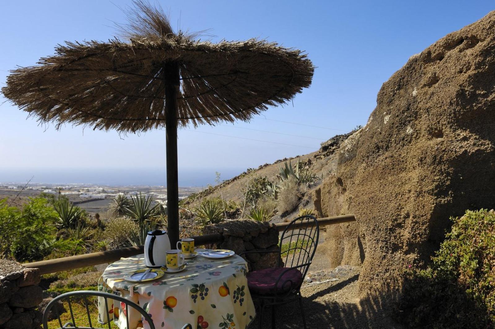 Castillo Lanzarote Bailey - Luxury - Pet Friendly With Heated Pool Hébergement de vacances